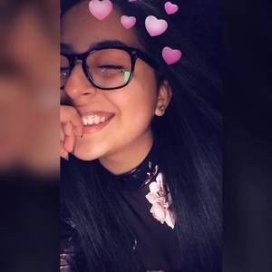 Meet your Posher, Anacamila